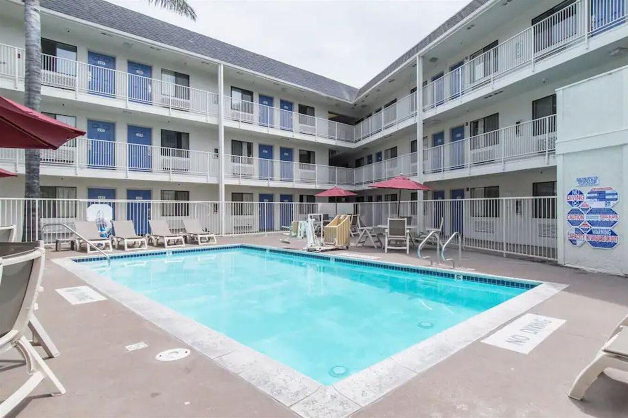 Motel 6-Buena Park, Ca - Knotts Berry Farm - Disneyland מראה חיצוני תמונה