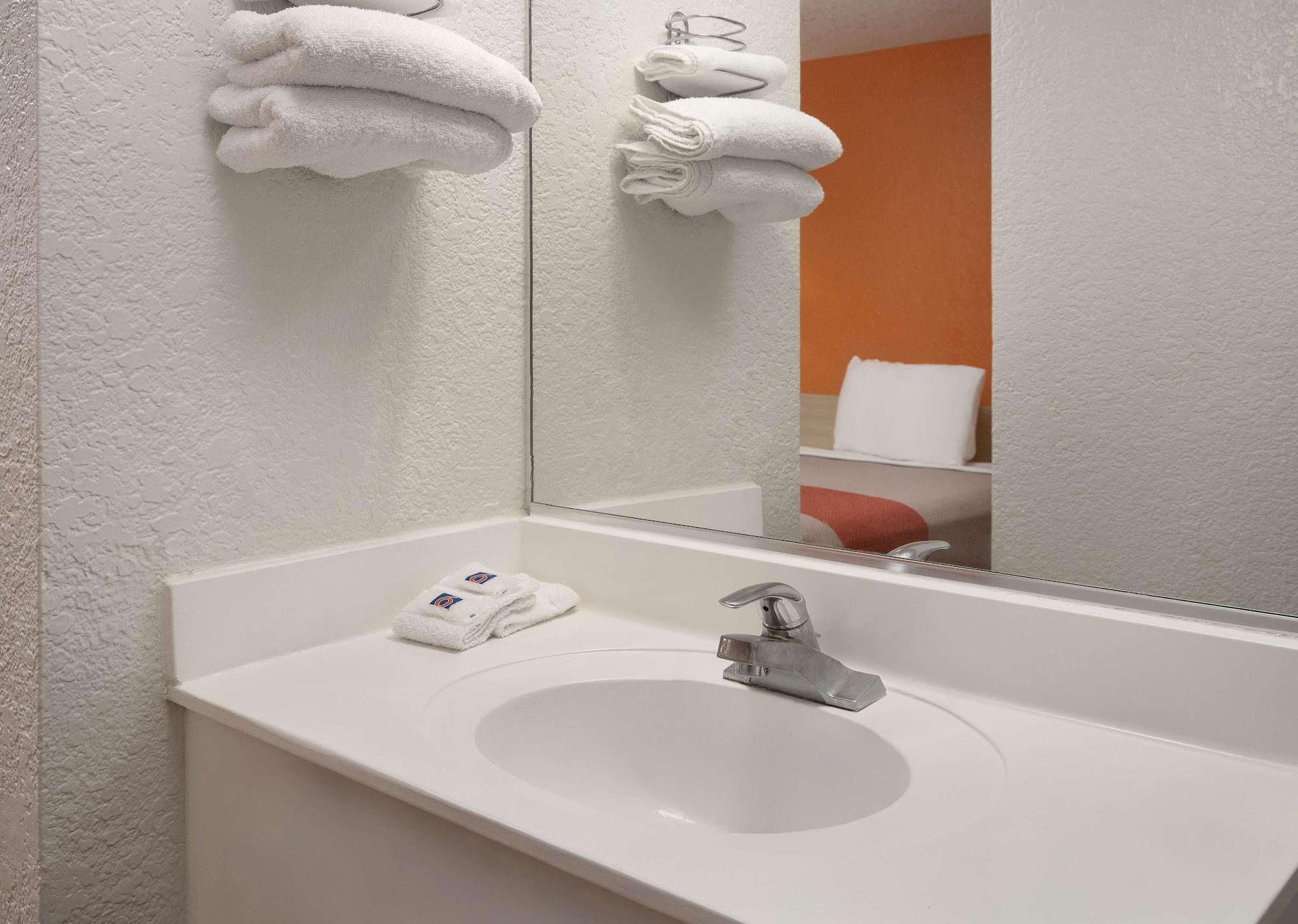 Motel 6-Buena Park, Ca - Knotts Berry Farm - Disneyland מראה חיצוני תמונה