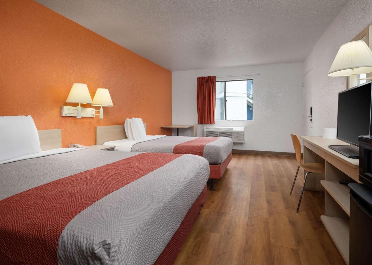 Motel 6-Buena Park, Ca - Knotts Berry Farm - Disneyland מראה חיצוני תמונה
