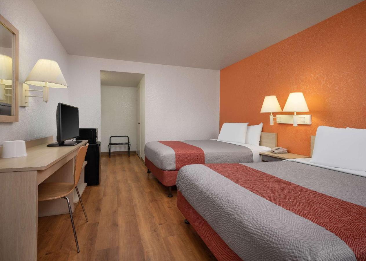 Motel 6-Buena Park, Ca - Knotts Berry Farm - Disneyland מראה חיצוני תמונה