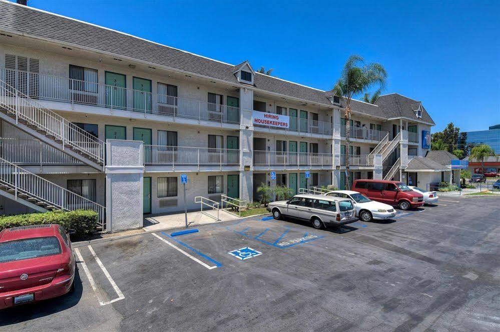 Motel 6-Buena Park, Ca - Knotts Berry Farm - Disneyland מראה חיצוני תמונה