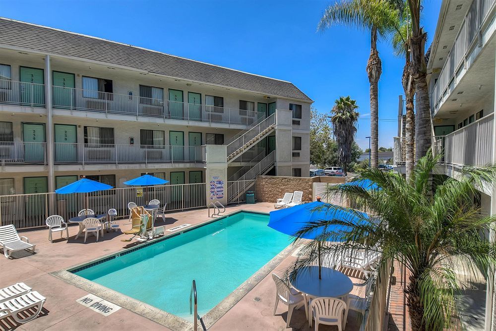 Motel 6-Buena Park, Ca - Knotts Berry Farm - Disneyland מראה חיצוני תמונה